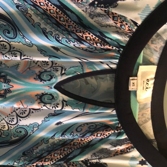 Shirt - Picture 4 of 4